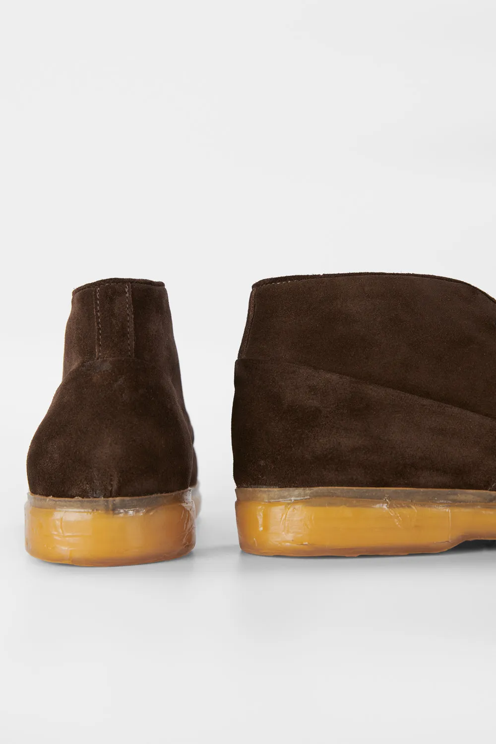 HAMPTON java-brown suede chukka boots.