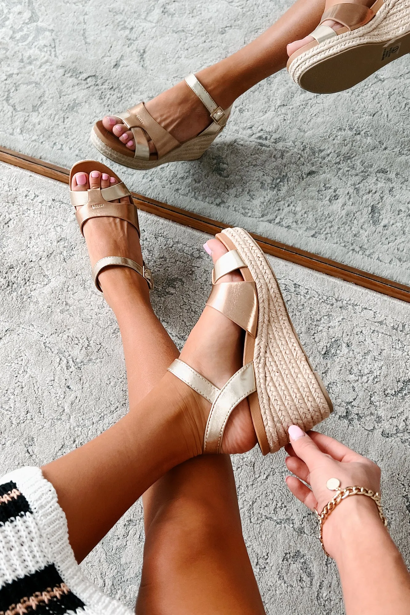Havana Living Metallic Wedge Sandals (Gold/Penny)