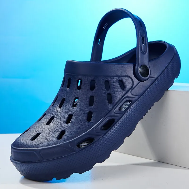 Yeknu Summer Men Sandals Platform Clogs Beach Slippers Men Shoes Aqua Breathable Hollow Out Garden Slippers black Water Shoes