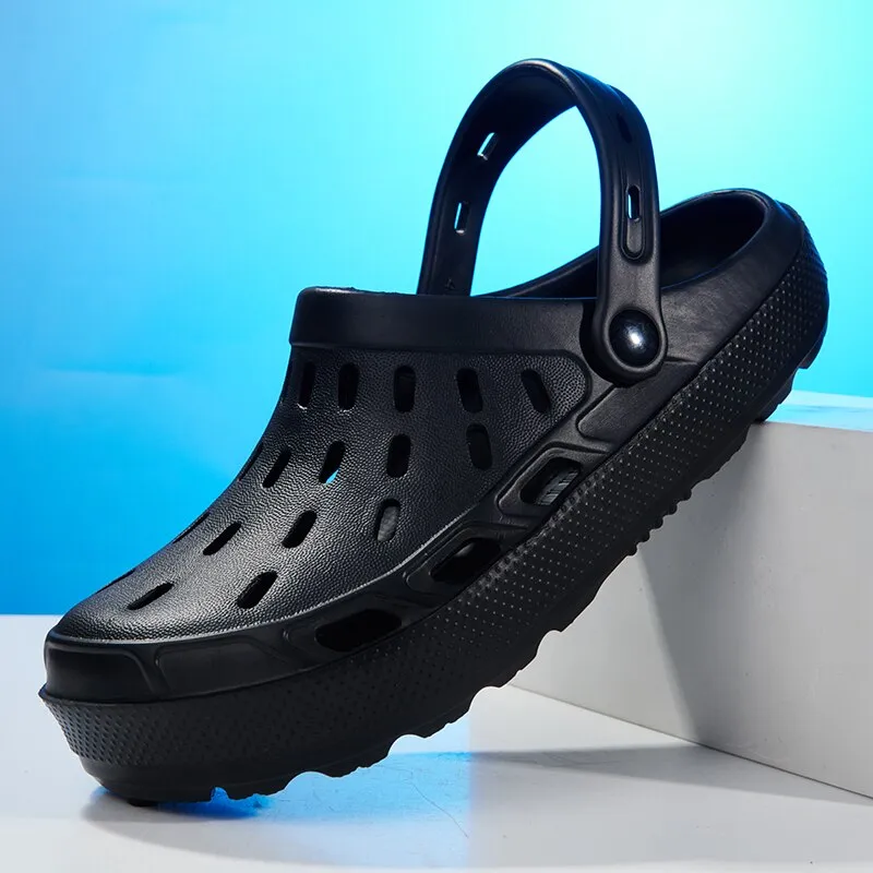 Yeknu Summer Men Sandals Platform Clogs Beach Slippers Men Shoes Aqua Breathable Hollow Out Garden Slippers black Water Shoes